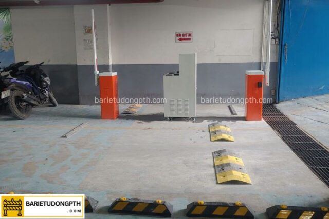 máy quẹt thẻ xe tại TP.HCM