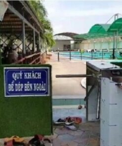Cổng soát vé tự động hồ bơi