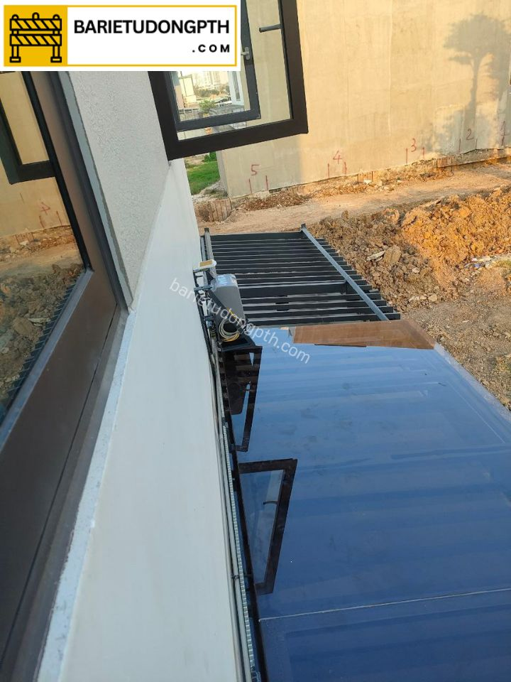 lợi ích khi lắp cửa giếng trời thông minh