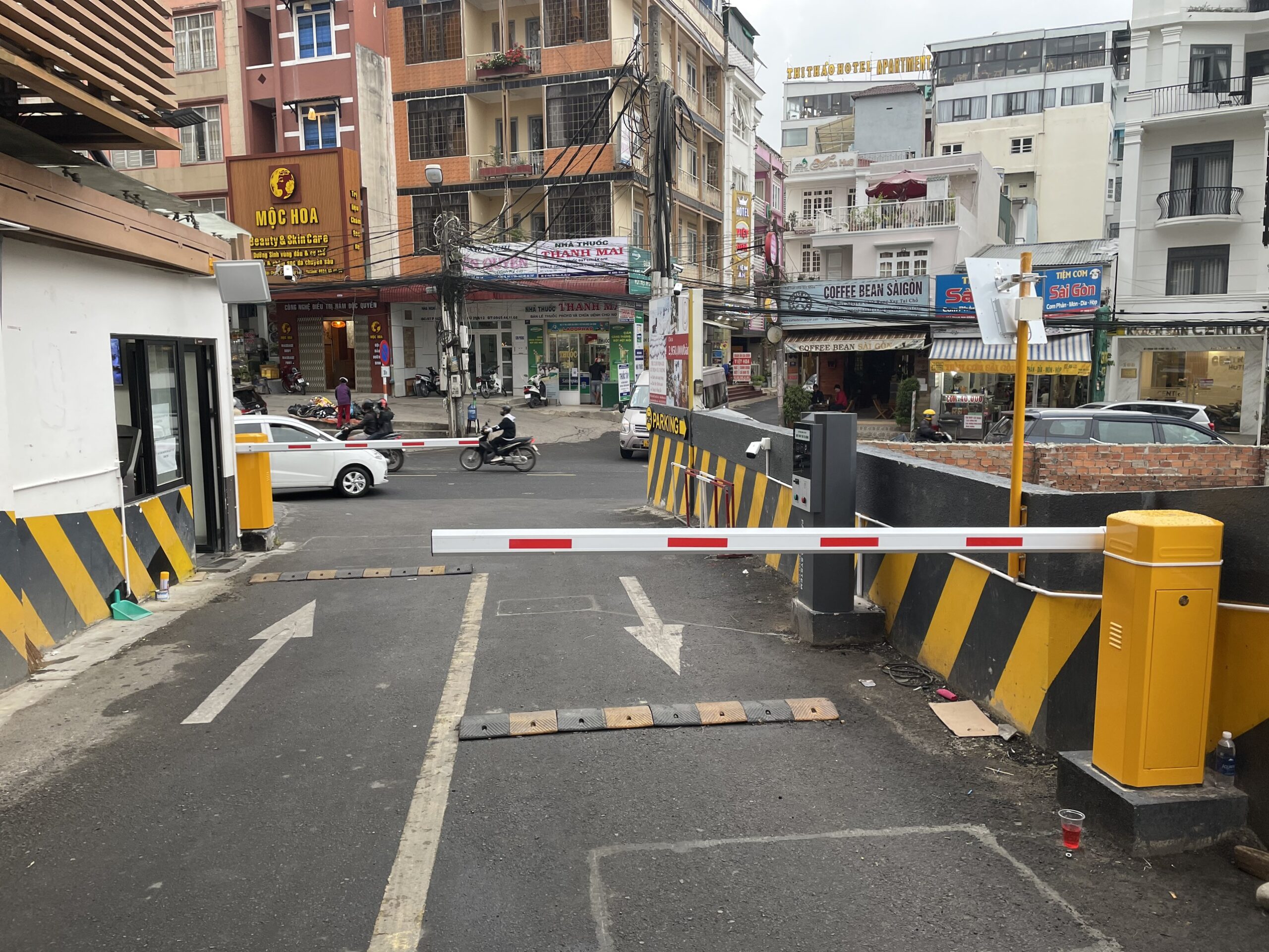 Hệ thống giữ xe ô tô thông minh khách sạn ở Đà Lạt