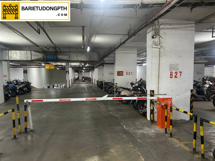 barie tay gập lắp tầng hầm bãi xe bệnh viện