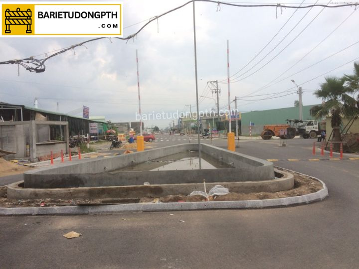 không gian lắp barie tự động