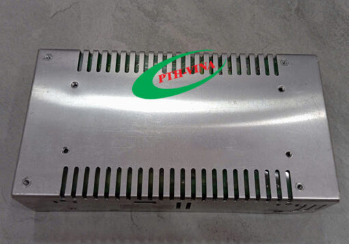 thiết kế hình hộp chữ nhật nằm trong tủ điều khiển trung tâm