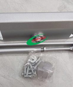 Tay co thủy lực giữ cửa