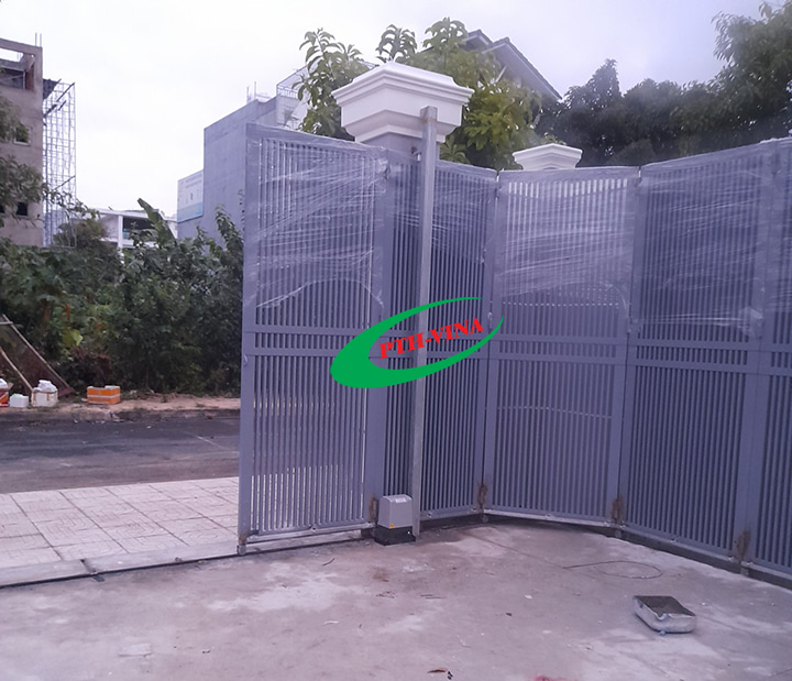cổng lùa vuông góc quận 9