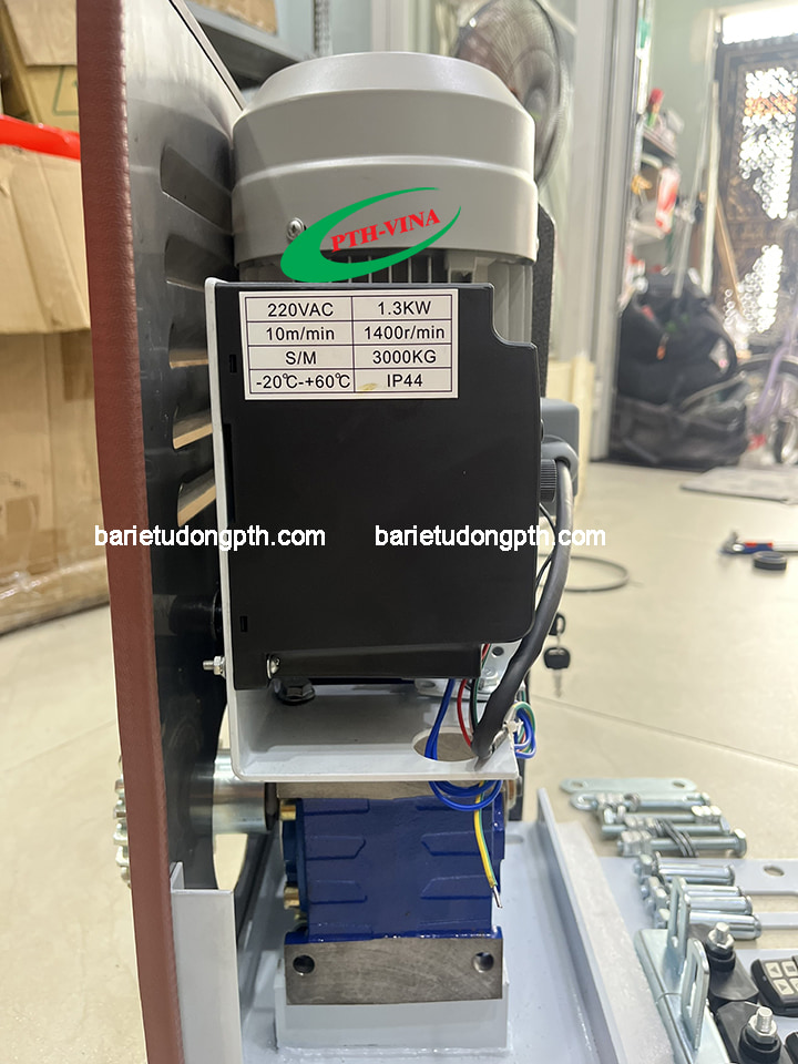Thông số kỹ thuật motor trượt 3000kg