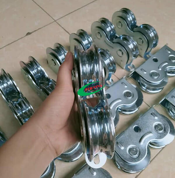 Bánh xe đôi cổng trượt