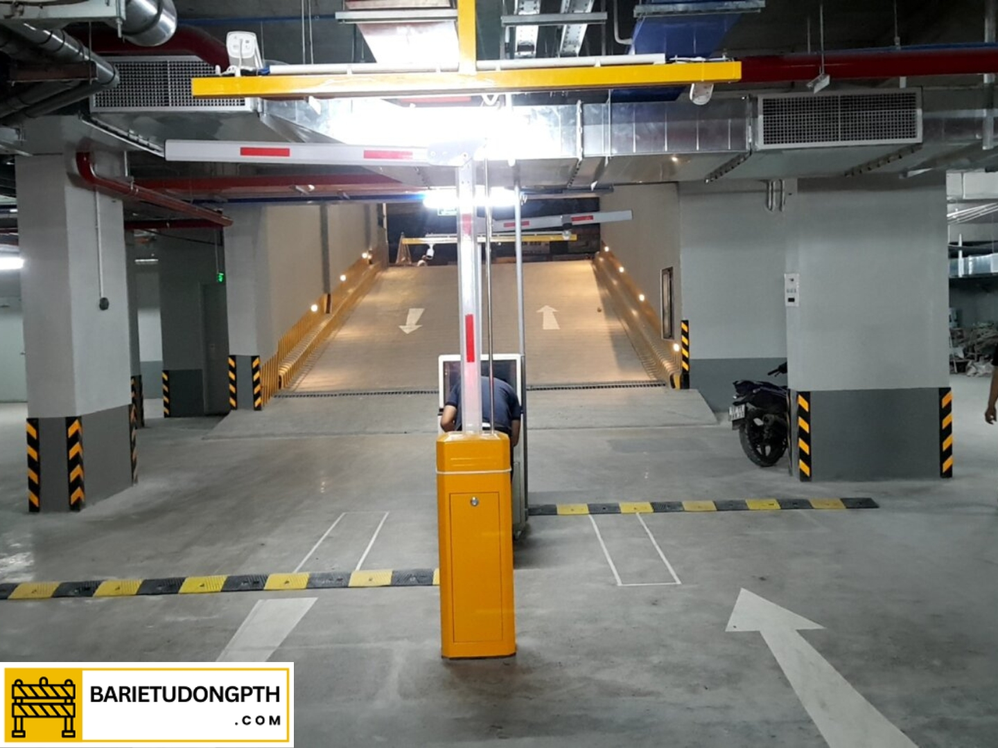 hệ thống giữ xe tự động trung tâm thương mại