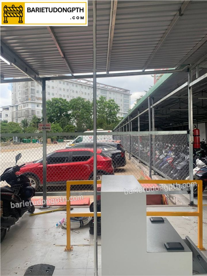 làm từ chất liệu tôn mạ kẽm