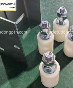 bộ dẫn hướng cổng lùa 4 con lăn