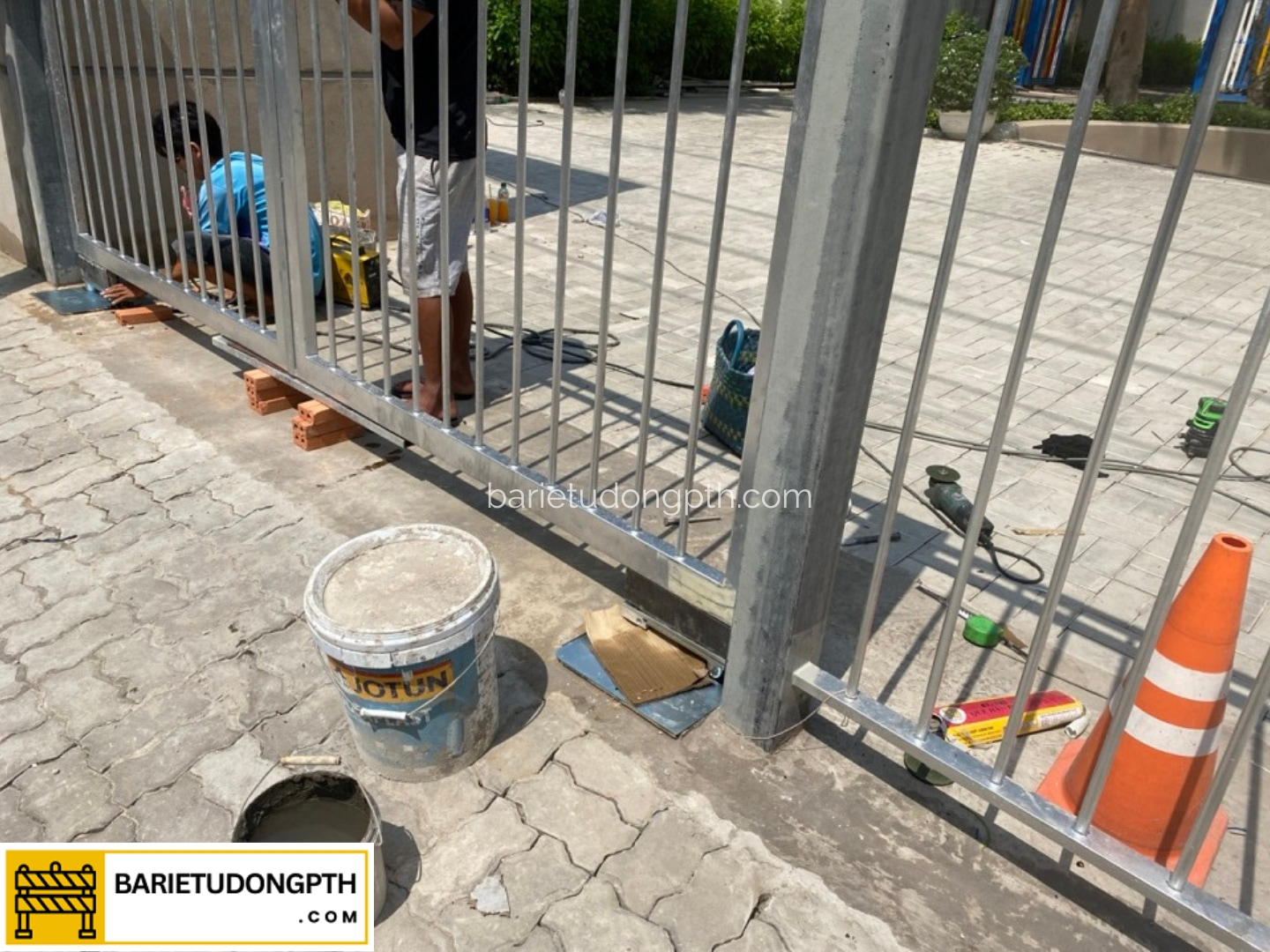 Báo giá lắp motor cổng tự động tại An Giang 5 Motor cổng âm sàn An Giang