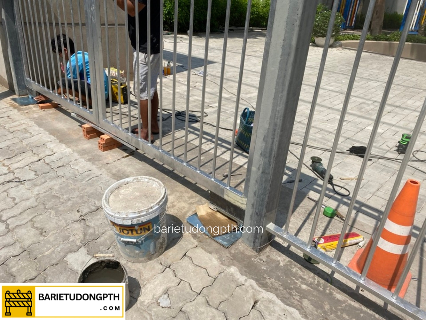 motor cổng âm sàn tự động cà mau