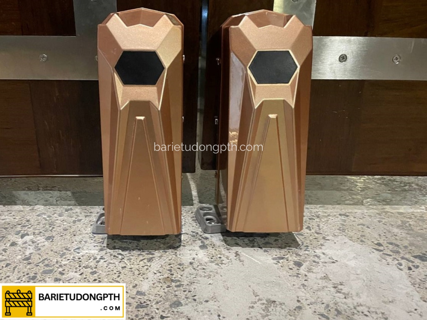 Báo giá lắp motor cổng tự động tại An Giang 6 Motor con lăn tại An Giang