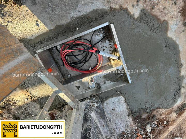 đặt hộp đế âm sàn