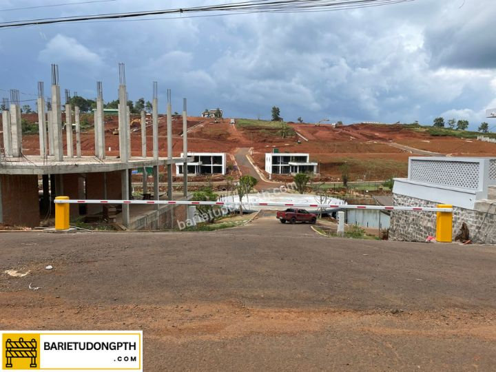 lắp barie ra vào khu nghỉ dưỡng