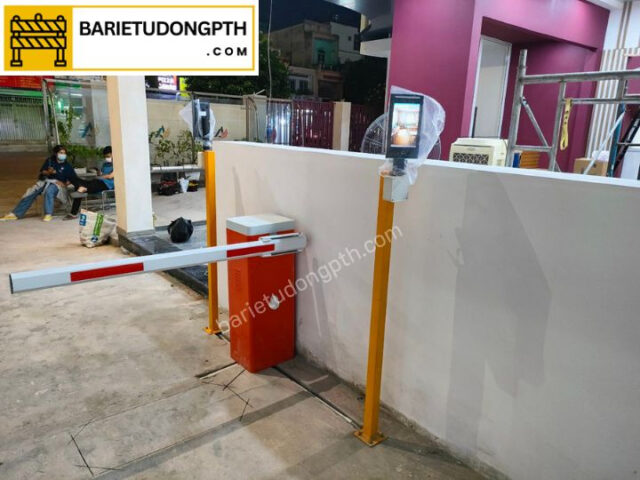 Lắp máy giữ xe cho cơ quan, công ty, doanh nghiệp 4 máy nhận diện khuôn mặt