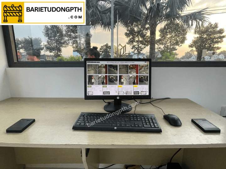 Máy quẹt thẻ giữ xe thông minh giá rẻ 7 đầu đọc thẻ từ