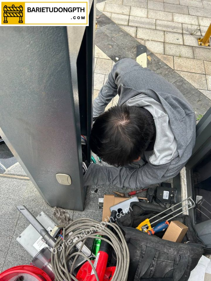 kỹ thuật pth lắp barie