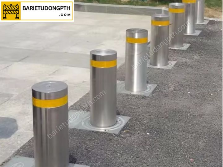 lắp trụ chắn an ninh cho đại sứ quán