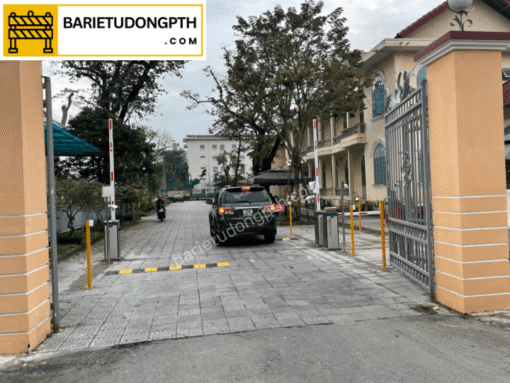 máy giữ xe bằng mã q