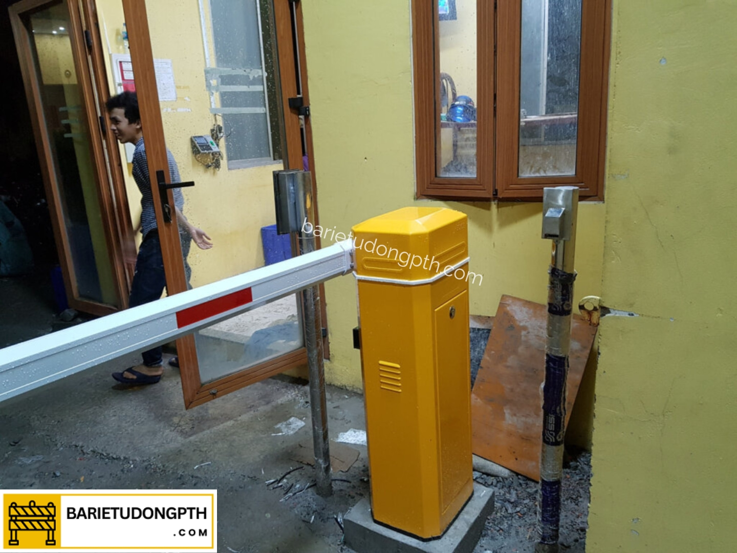 Đơn vị lắp barie tự động tại Quảng Ngãi 9 barie bisen quảng ngãi