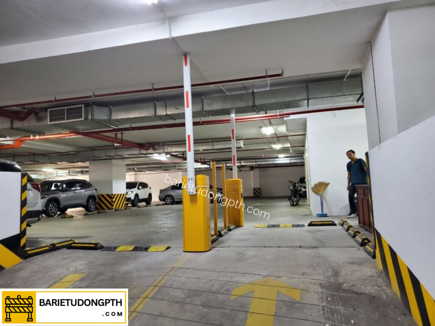 Đơn vị lắp barie tự động tại Quảng Ngãi 14 barie tự động trung tâm thương mại quảng ngãi