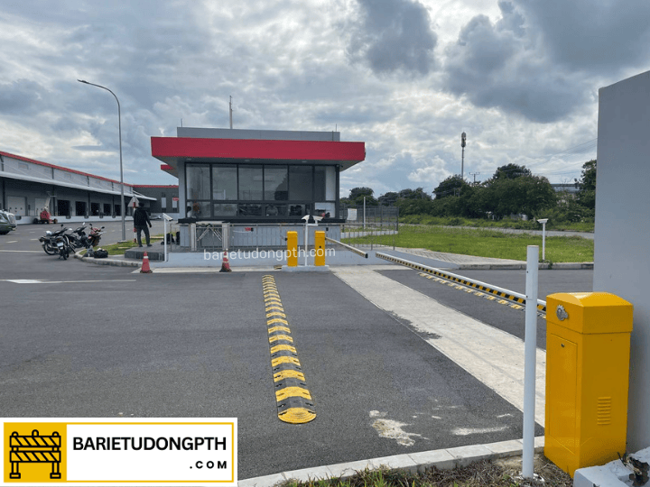 lý do nên lắp hệ thống giữ xe tự động