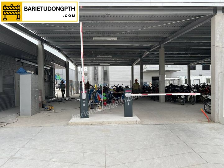 Lắp 4 trụ barie tự động DEA tại KCN PHÚ MỸ 3 5 kiểm soát 2 lối ra vào