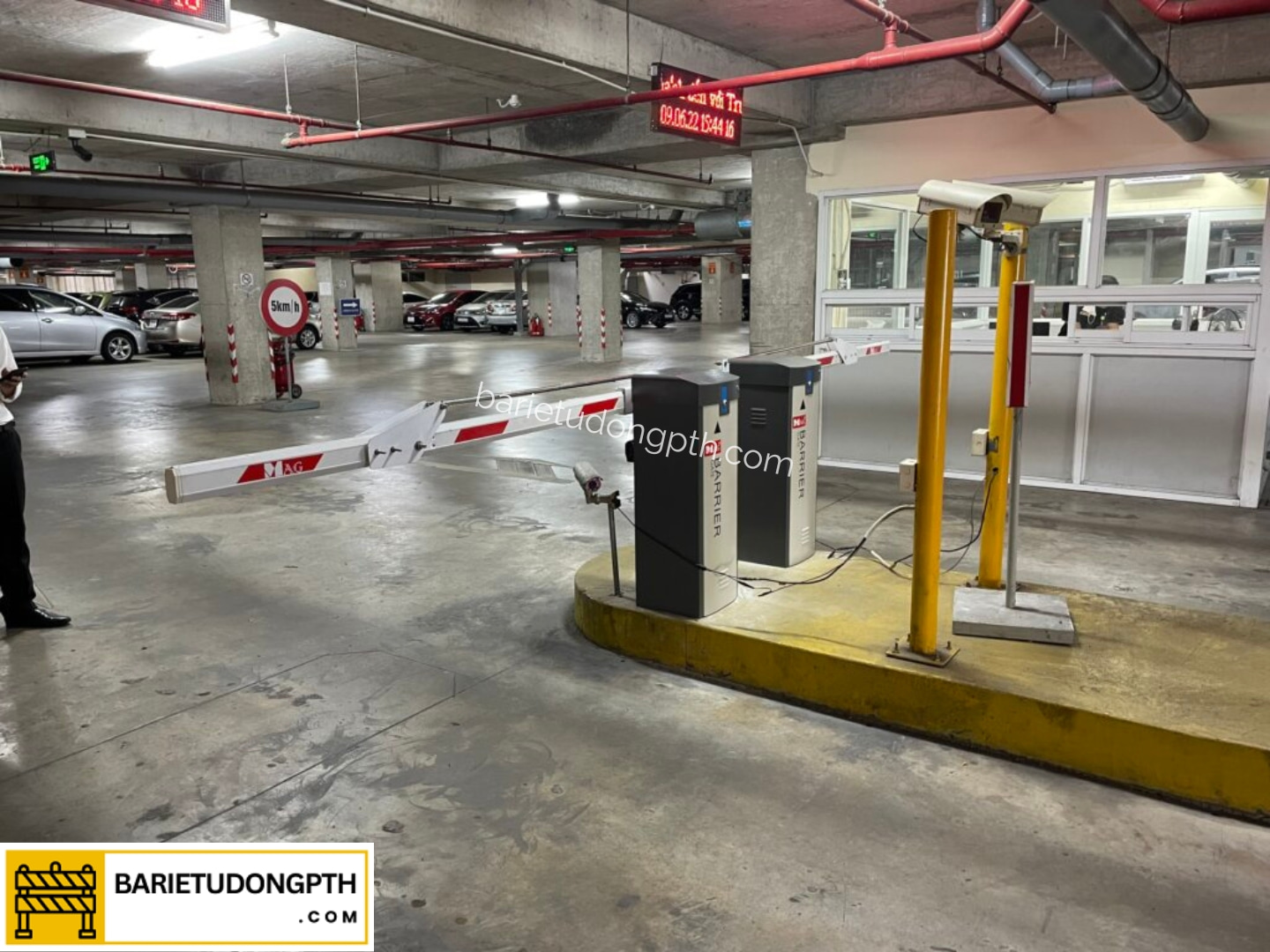 máy giữ xe nhận diện biển số quảng ngãi