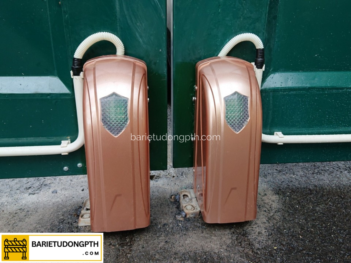 Báo giá lắp motor cổng tự động tại Vĩnh Long 5 Motor cổng con lăn tại Vĩnh Long