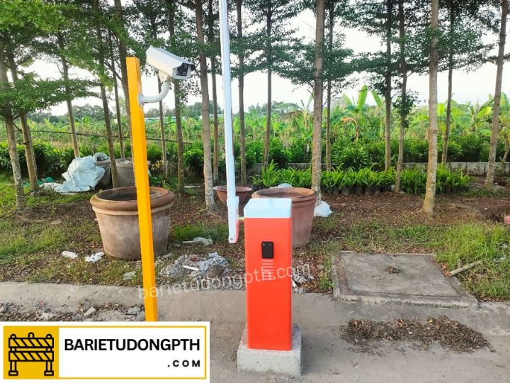 Nên lắp cảm biến radar hay loop từ với barie chắn xe? 8 barie tự động kết hợp cảm biến radar