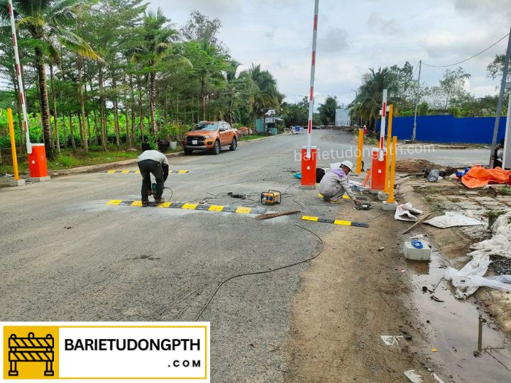 kỹ thuật pth vina lắp hệ thống bãi xe