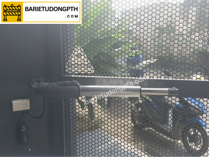 Lắp motor cổng tự động cho nhà phố, biệt thự 20 Thi công lắp đặt motor tay đòn