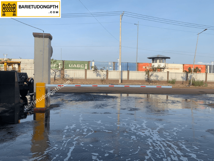 Lắp barie tự động cho nhà kho, trung tâm logistics 6 báo giá lắp barie tự động cho kho vận tải