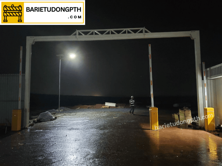 Lắp đặt barrier kiểm soát an ninh ra vào sân bay 4 giá lắp barie tự động cho sân bay
