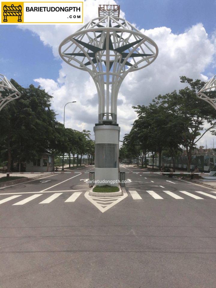 Lắp cổng barie tự động cho khu dinh thự, khu đô thị 6 giá lắp barie chắn xe khu đô thị