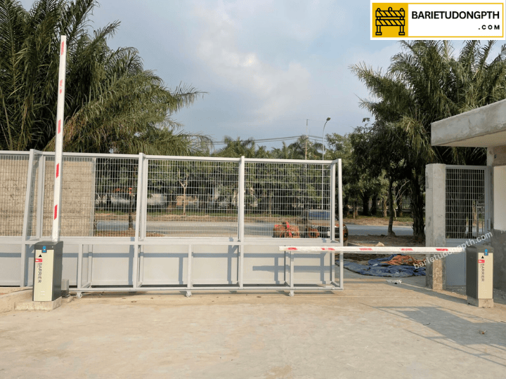 Lắp cổng barie cho cơ quan, trung tâm hành chính 8 giá lắp barie nhập khẩu cho cơ quan