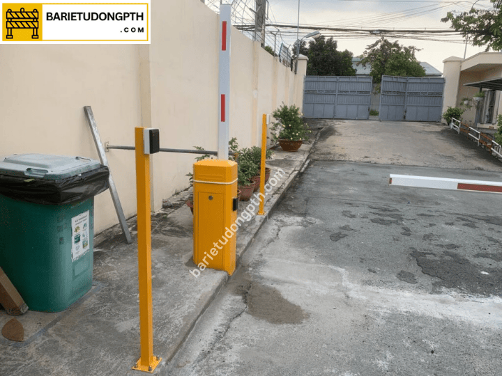 Giải pháp barie kết hợp quẹt thẻ xác thực 16 giải pháp barie kết hợp quẹt thẻ từ