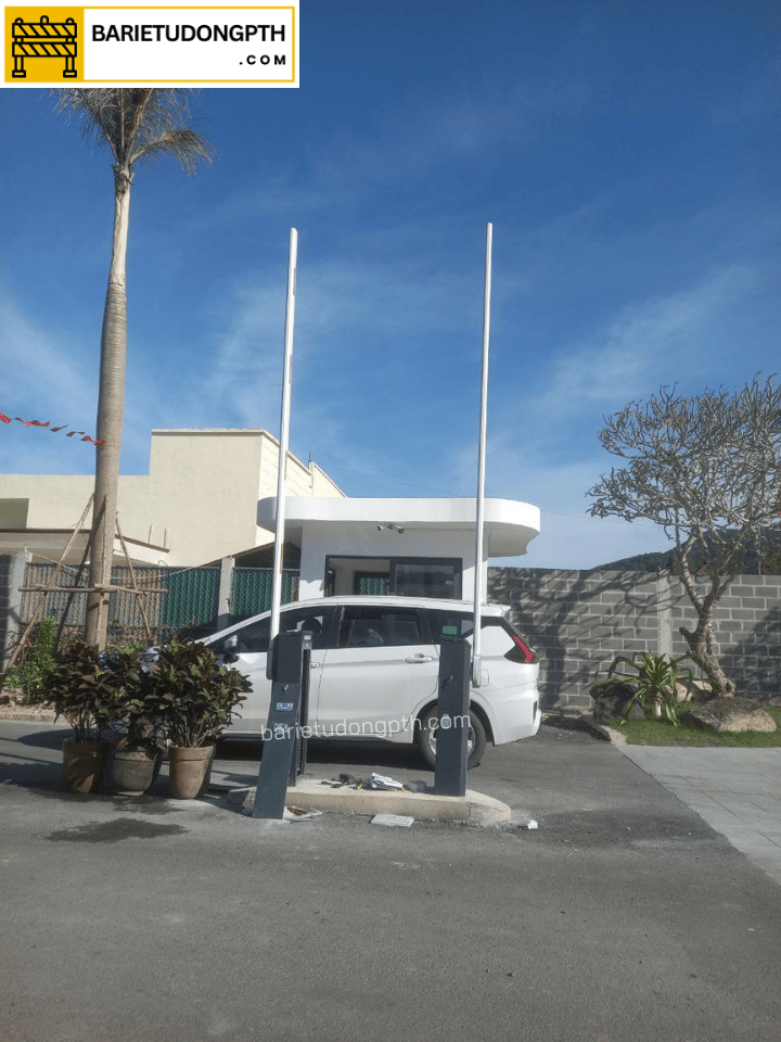 Lắp đặt 2 barrier DEA Italia tại TP.Nha Trang, Khánh Hòa 3 lắp barie chắn xe tại khánh hòa