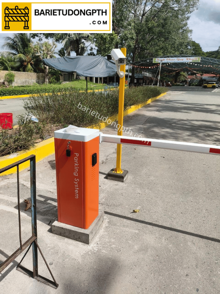 Hệ thống kiểm soát xe ra vào Trại rắn Đồng Tâm 5 Cảm biến radar BS-79 hỗ trợ phát hiện phương tiện