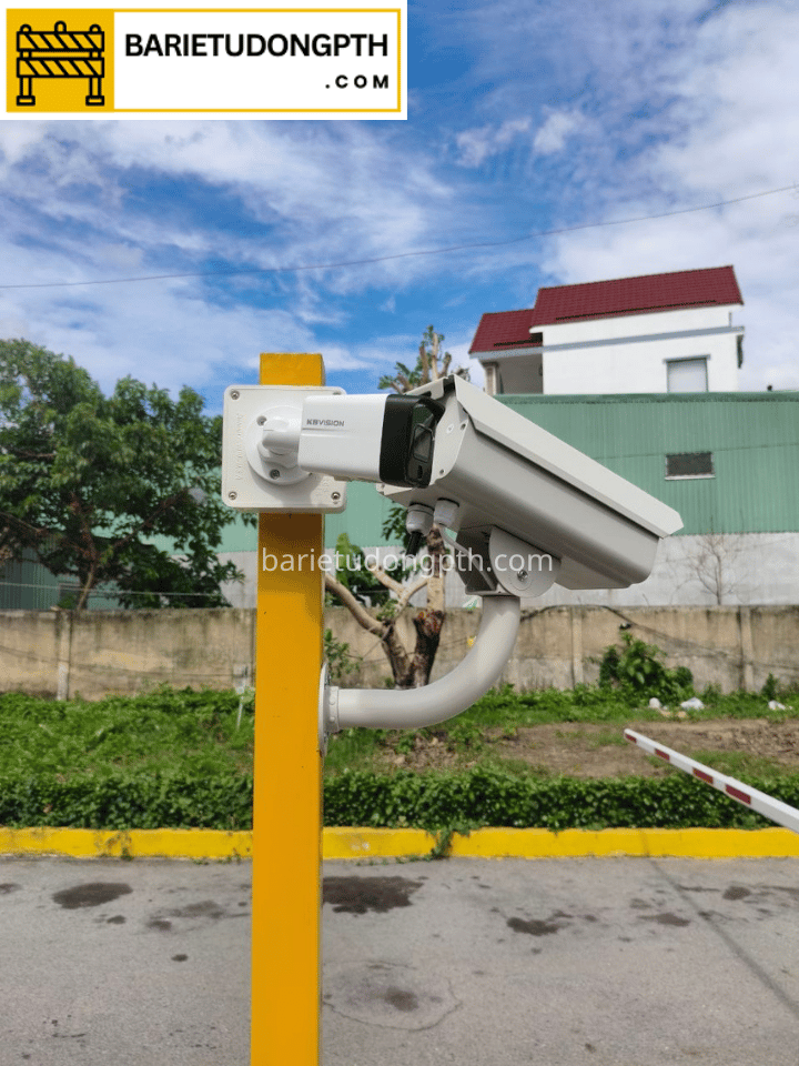 Hệ thống kiểm soát xe ra vào Trại rắn Đồng Tâm 7 Camera nhận diện biển số tự động cho ô tô