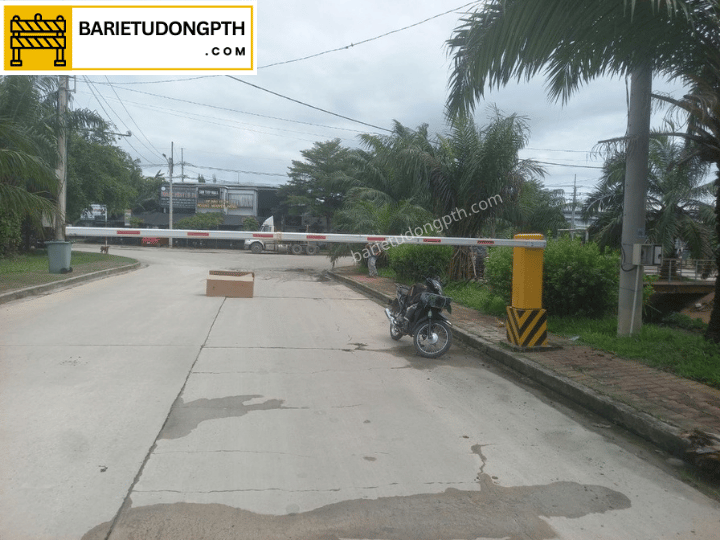 Lắp 2 trụ barie BS-306 tại KCN Thái Hòa - Tây Ninh 1 lắp barie chắn xe tại kcn thái hòa